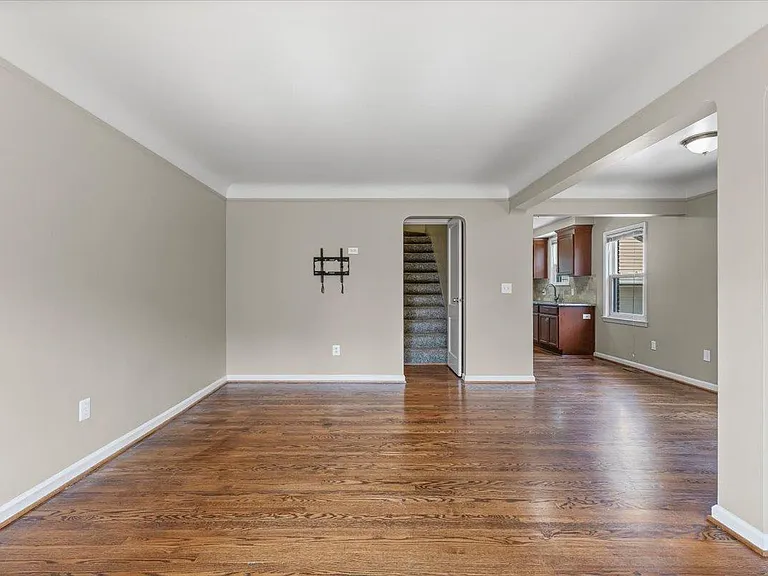 13710 Balfour St — Photo 3
