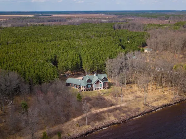 W5271 Southview Drive, Necedah, WI 54646