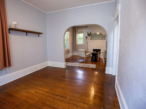 5th image of 2446 Montvale Rd SW