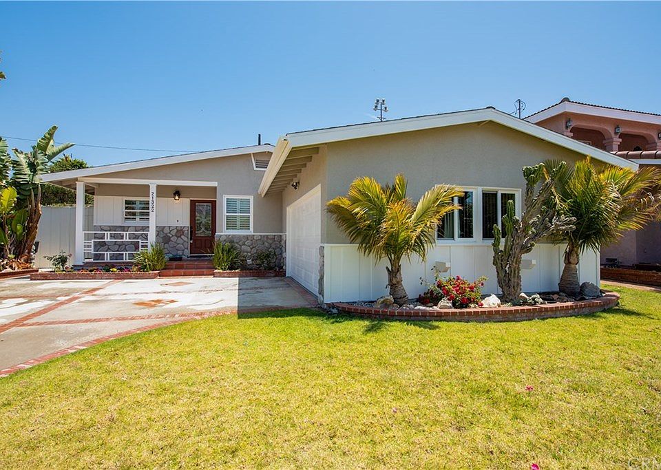 1st image of 21322 Mildred Ave