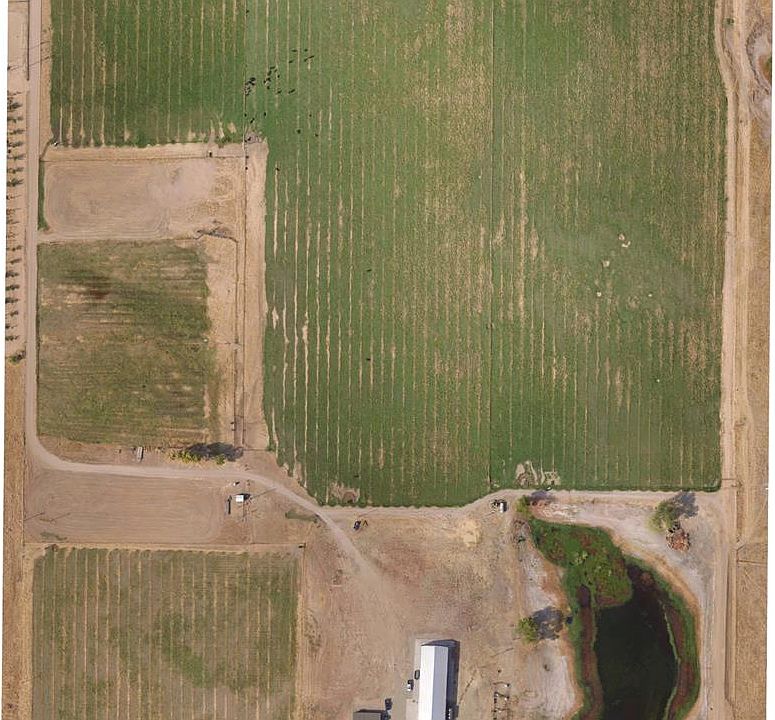 1st image of 20080 E Kettleman Ln