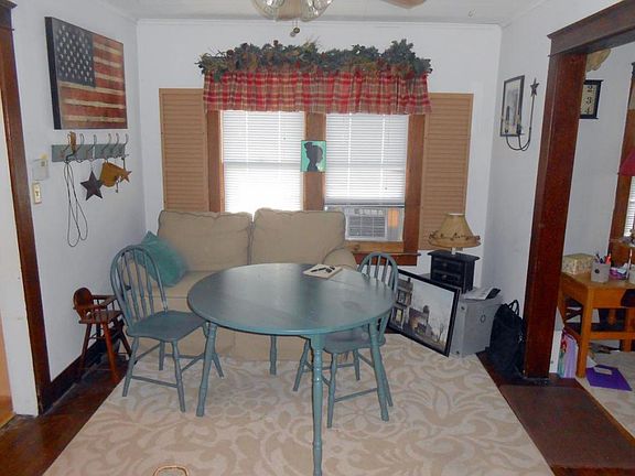 4th image of 311 Birdsall St