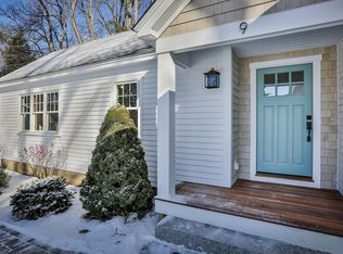 9 Lake Attitash Rd, Amesbury, MA 01913