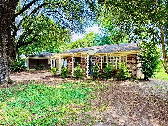 2nd image of 3727 Audubon Rd