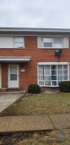 8815 Robin Dr APT D, Des Plaines, IL, 60016