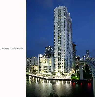Brickell On The River S T — Photo 1