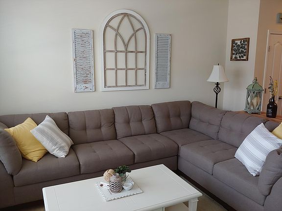 5th image of 629 Quarterpath Way