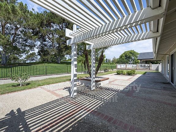 5th image of 5921 Country View Dr