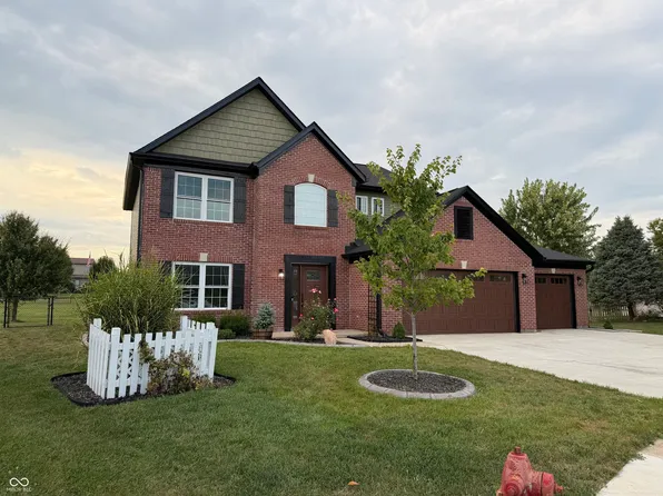 5026 Clay Creek Ln, Plainfield, IN 46168