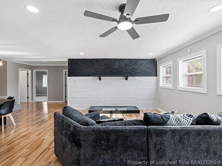804 Rodie Ave — Photo 12