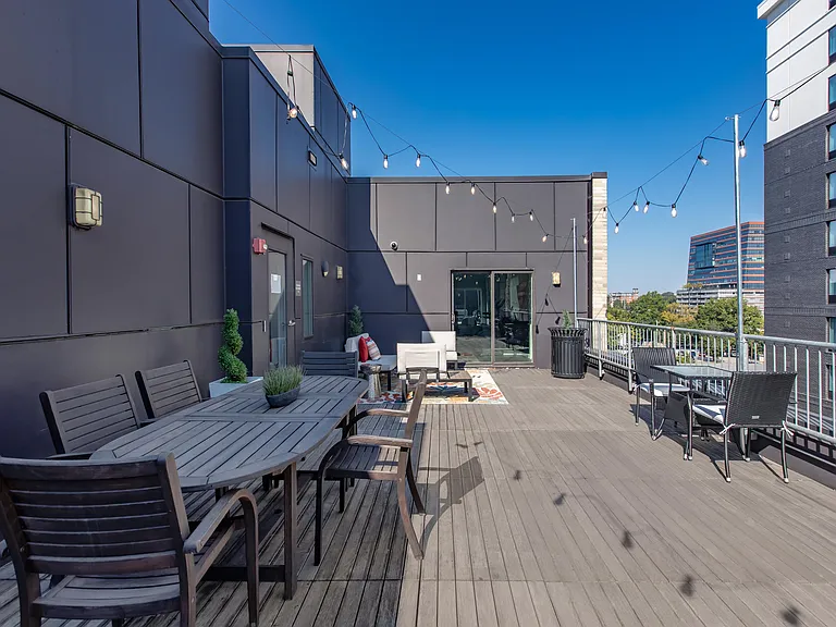 The L Apartments — Photo 15
