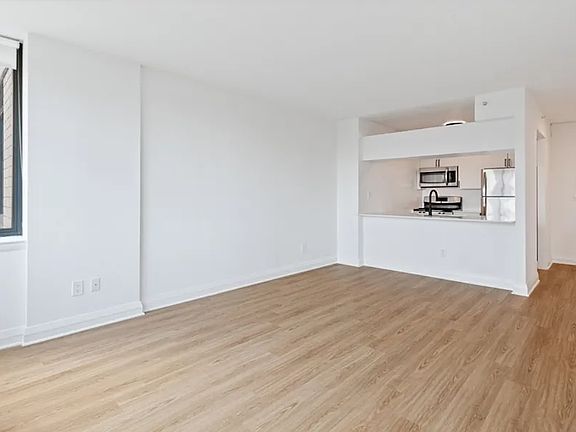 3rd image of 800 6th Ave APT 29E