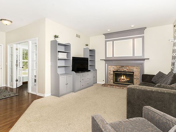 3rd image of 11841 S Presley Cir