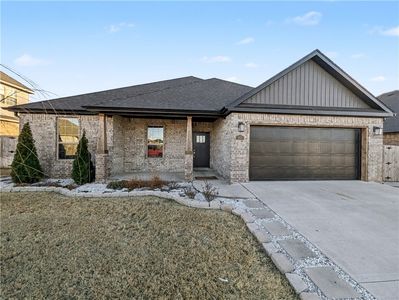 921 W Ashmore Landing Loop, Centerton, AR, 72719