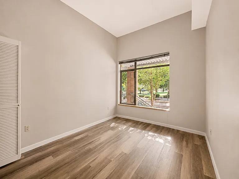 701 Columbia St #107 — Photo 6
