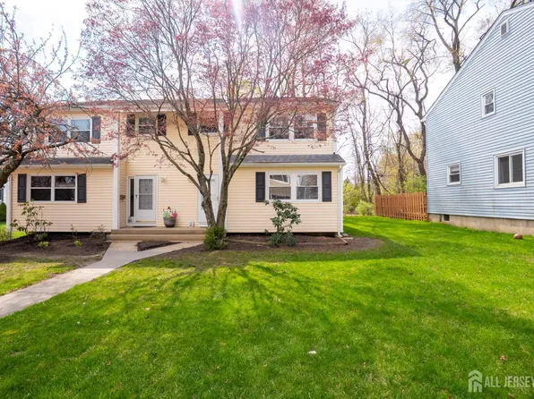 26 Davids Ct, Dayton, NJ 08810