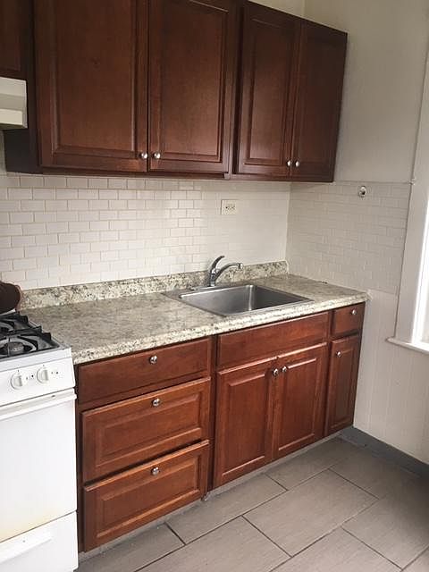 Eat in kitchen