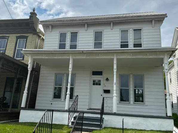 41 Centre Ave, Topton, PA 19562