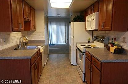 2nd image of 1950 Mariner Ln