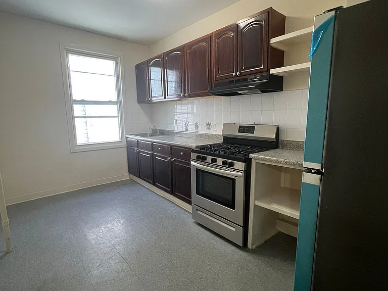 203 N 9th Ave #5 — Photo 4