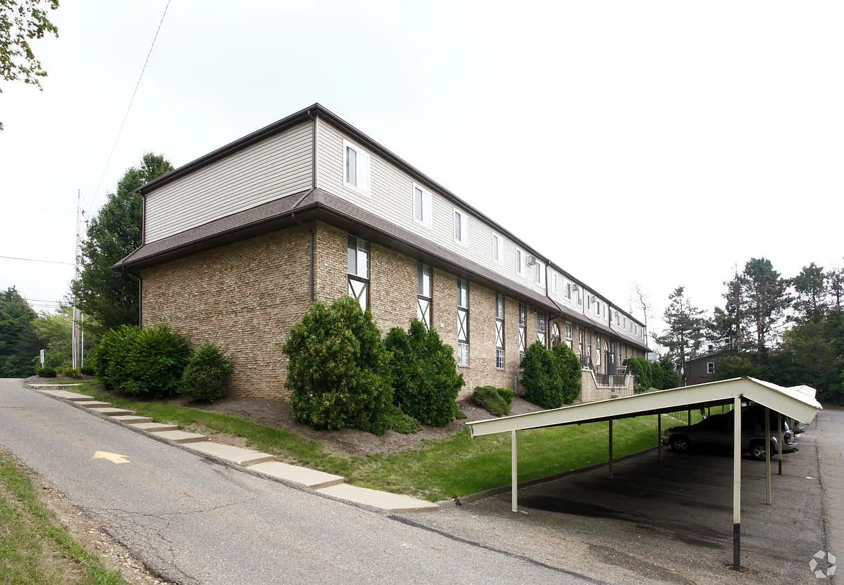 Oak Glen Apartments — Photo 1