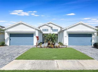 9209 Cayman Dr #N, Naples, FL 34114