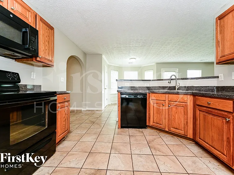 6496 Snowden Dr — Photo 6