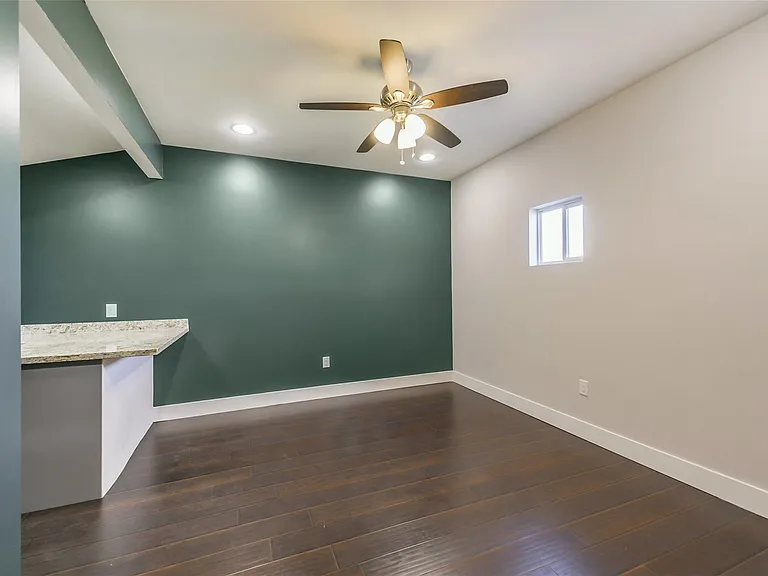 2422 Hadley St — Photo 42
