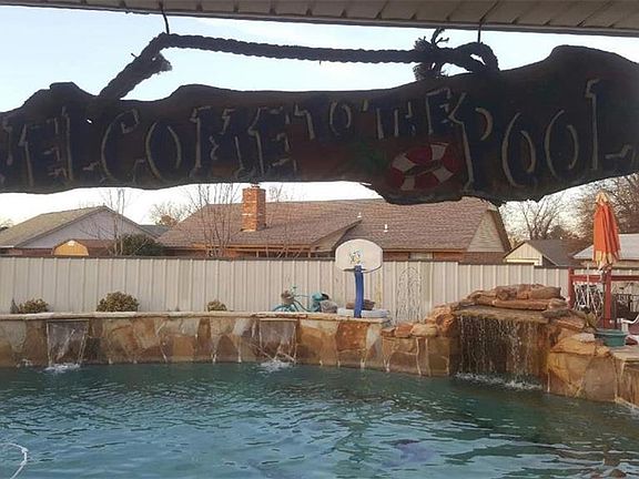 4th image of 709 Cross Timbers Dr