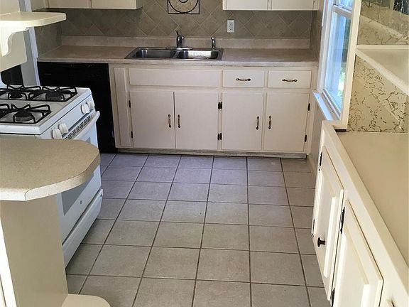 4th image of 7104 E Easton Pl
