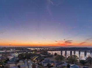 717 Riverside Dr #1205, Memphis, TN 38103