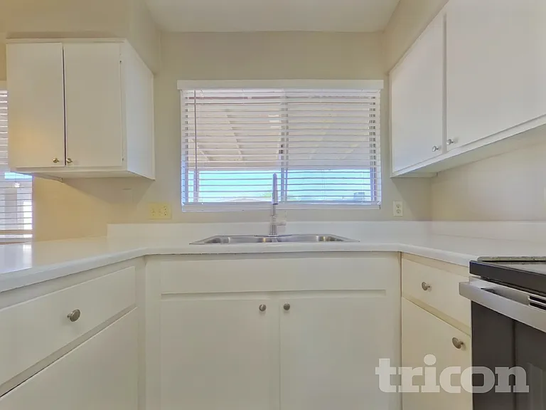 7044 W Taylor St — Photo 7
