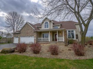 12445 24th St N, Lake Elmo, MN 55042