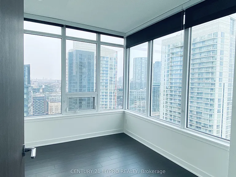 17 Bathurst St #3710 — Photo 6