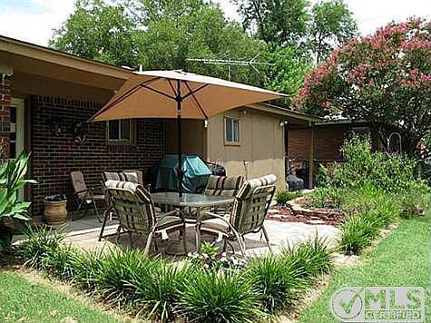 5th image of 2824 Cecil Dr
