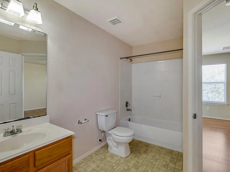 18231 Valebluff Ln — Photo 22