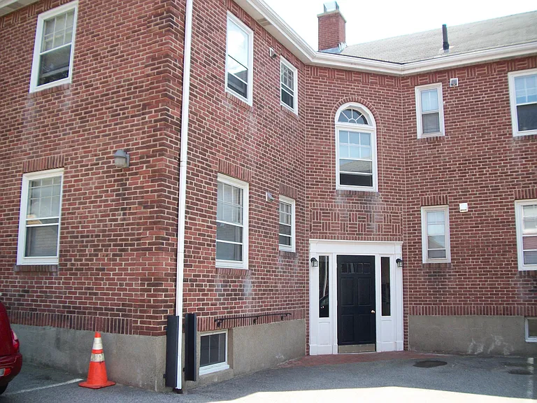 29 Church St #10 — Photo 2