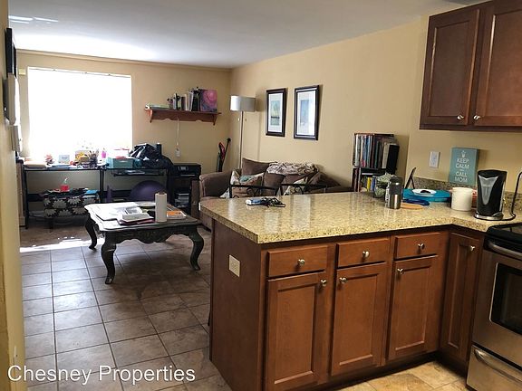 2nd image of 265 Kalmia Ave APT 1