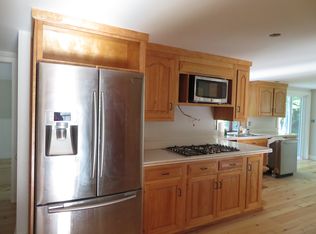 20 Olde Fort Rd, Cape Elizabeth, ME 04107