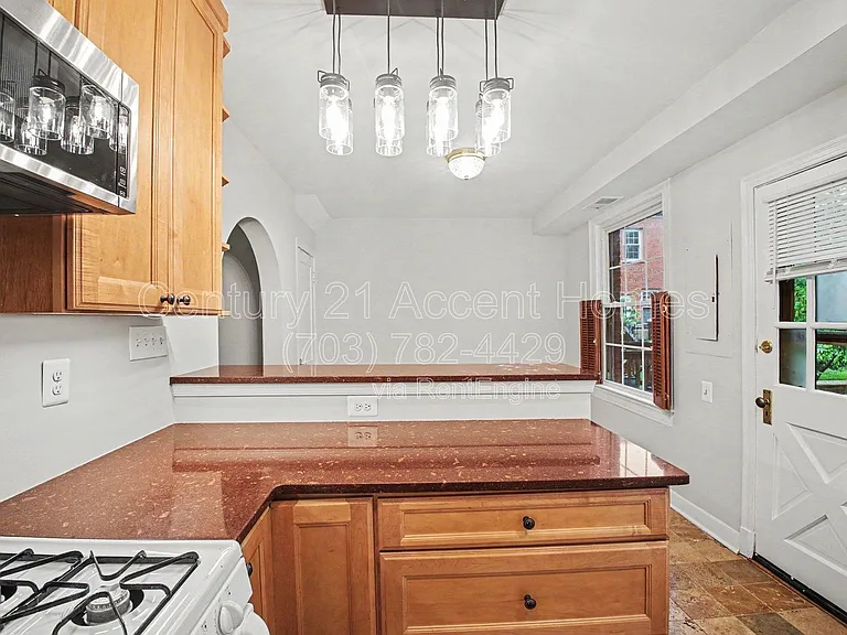 1510 S Edgewood St #550 — Photo 7