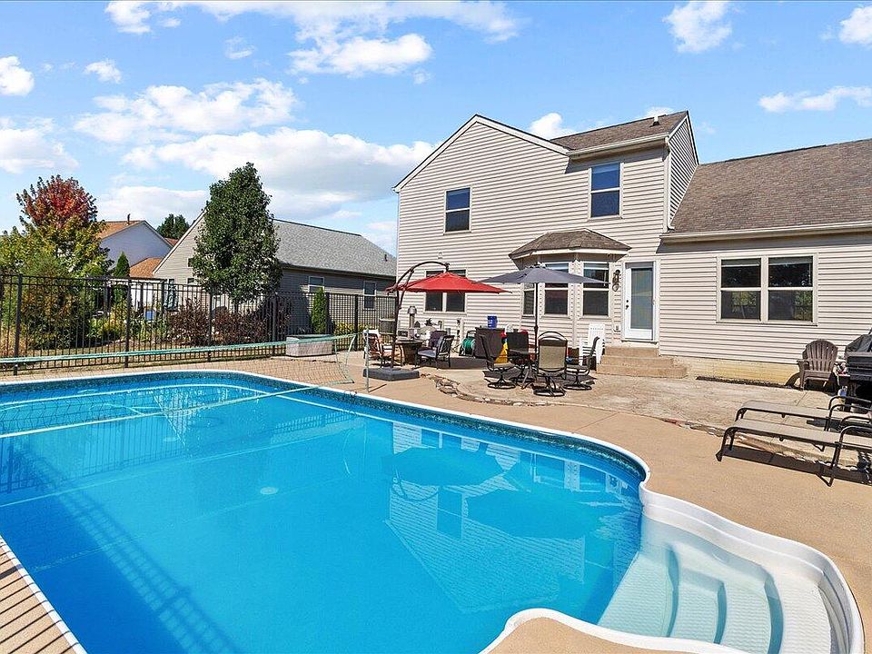 1st image of 1530 Carmel Dr