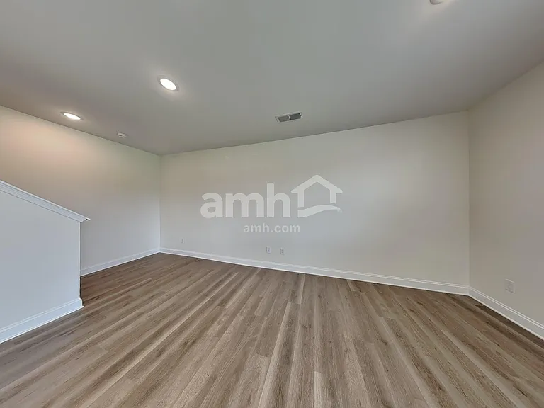 3536 Lincoln Heights Ln — Photo 6