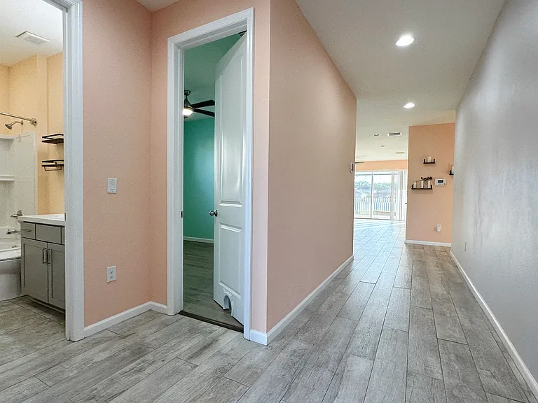 2410 Bittle Way — Photo 3