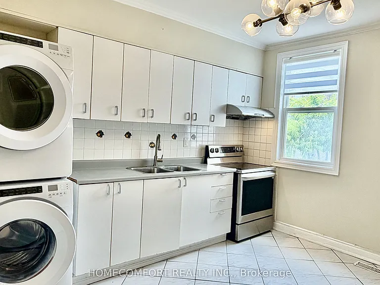 83 Hounslow Heath Rd #MAIN — Photo 5