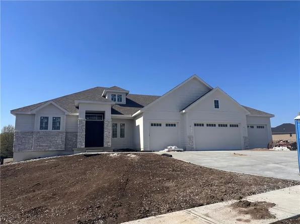 2060 Foxtail Dr, Kearney, MO 64060