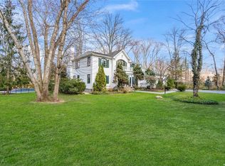 16 Whitney Circle Glen Cove NY 11542 MLS 3522325 Zillow