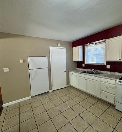 2nd image of 160 Forest St Unit 162