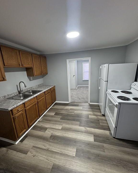1st image of 347 Huddleson Ave