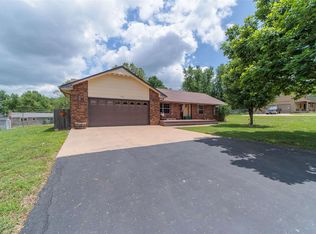 702 S Boyer Rd, Arkansas City, KS 67005