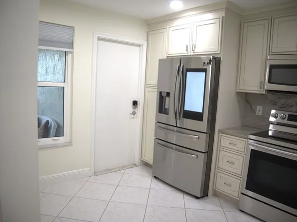 9746 Lancaster Pl, Boca Raton, FL 33434